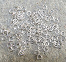 Motringar 4mm ljus silver
