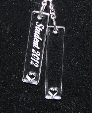 Plexiglas tag 9x40mm UTAN TEXT