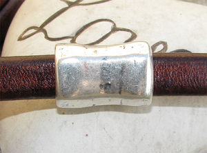 Regaliz metall tub bucklig