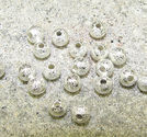 Stardust metallpärlor 4mm ljus silver 20st