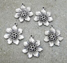 Berlocker anemoner antik