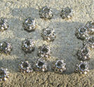 Mellandelar blomma 3.5x5mm platina