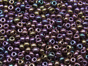 Tjeckiska glaspärlor - Seedbeads - Seedbeads tjeckiska 4mm svart iris lila