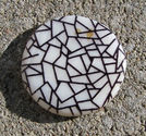 Snäckskalscoin svartvit crackle 30mm