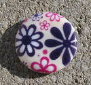 Snäckskalscoin vit blommig 30mm